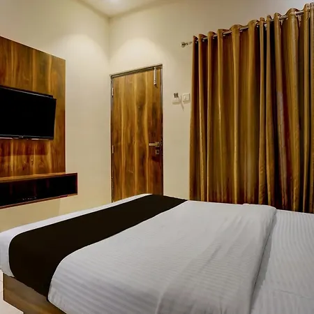 Townhouse Andheri Sakinaka Metro Formerly Hotel Amour-2